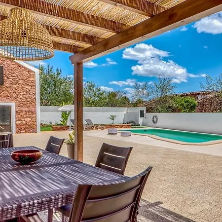 Villa Moradia Messines